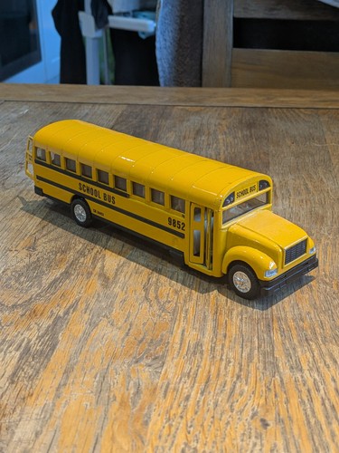 Classic yellow american - classic,