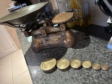 Vintage Unecol Weighing Scales