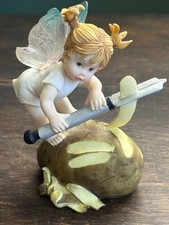 2003 Enesco Little Kitchen