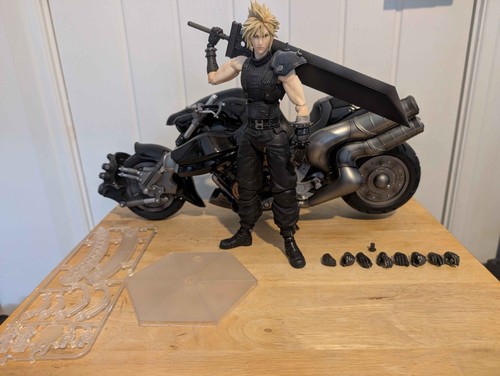 Play arts kai cloud - strife, &