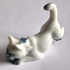 Vintage Wade Whimsies Figurine