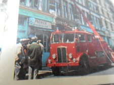 FIRE BRIGADE  ENGINE  PREMIER SANDWICH BAR  WHERE ??  UNUSUAL CARD  6/9 CM 