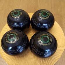 Almark Clubmaster Lawn Indoor Bowls Size 4M Medium Black Set of 4    