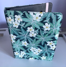 Trendz 6-8 Inch Folio & Stand