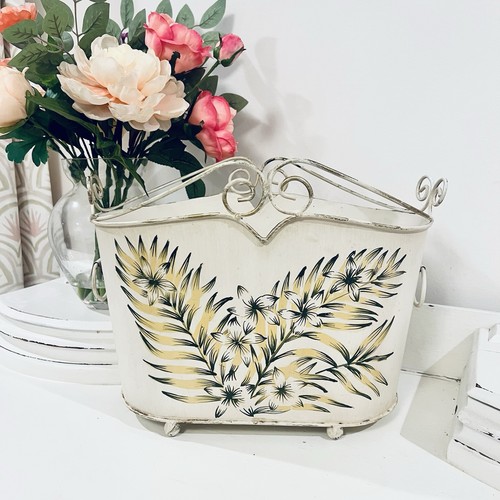 Vtg metal toleware handpainted - metal,