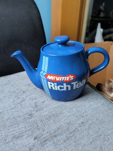 Mcvities rich tea teapot - mcvities,