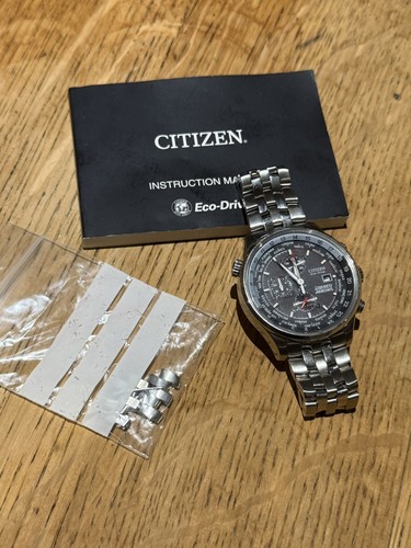 Citizen men red arrows - citizen,