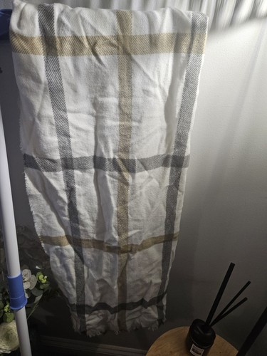 White cream beige check - beige,