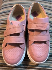 Clarks Pink Fawn Solo K. Light Pink. UK 12F. New, Unworn.