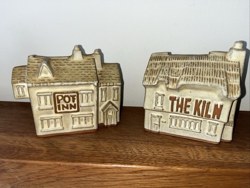 Vintage shelf pottery - x,