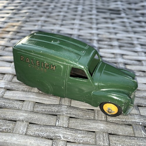 Dinky toys 472 austin van - dinky,