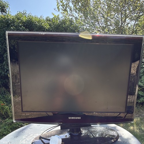 Samsung 32in lcd - samsung,