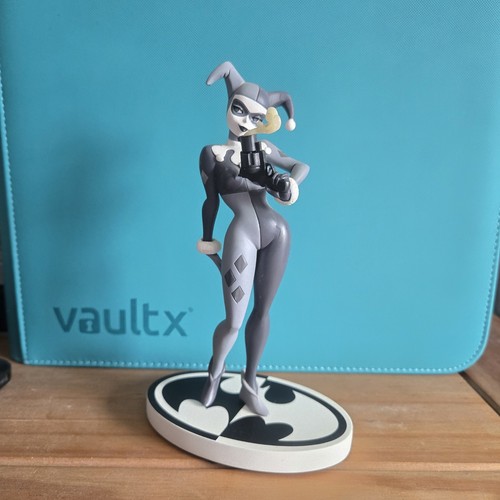 Harley quinn black white - harley,