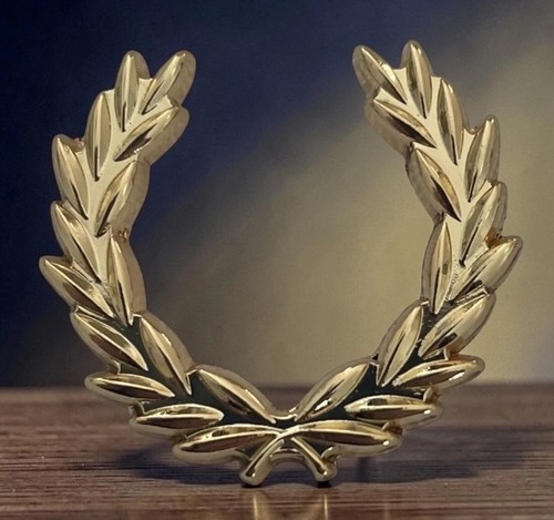 Fred perry laurel leaves pin - perry,