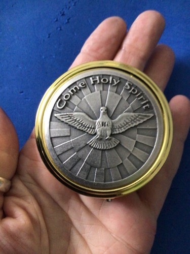 Religious devotion pyx - pyx, host