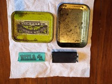 W D & H O Wills tobacco tin and RIZZLA cigarette roller and papers