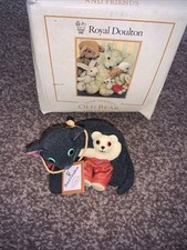 Jane Hissey Royal Doulton Old Bear and Friends Resting With Cat Figure  And Box
