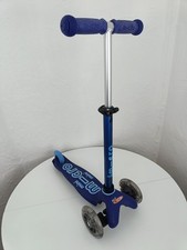 Mini Micro Deluxe Scooter Blue