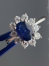 18ct White Gold Oval Blue