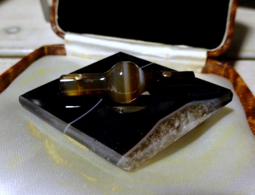 Victorian banded agate brooch - victorian,