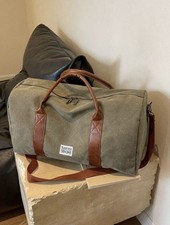 Olive Green Canvas Weekend /