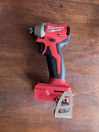 Milwaukee impact gun m18 - gun, blidr