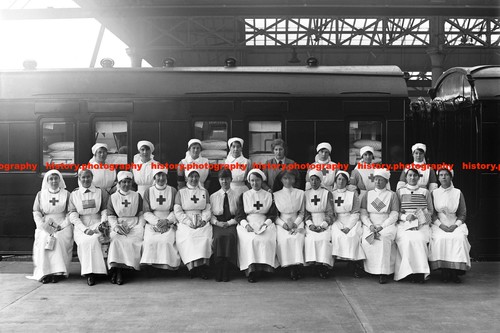 F021579 nurses near ambulance - f021579,