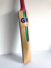 Vintage cricket bat - GUNN &