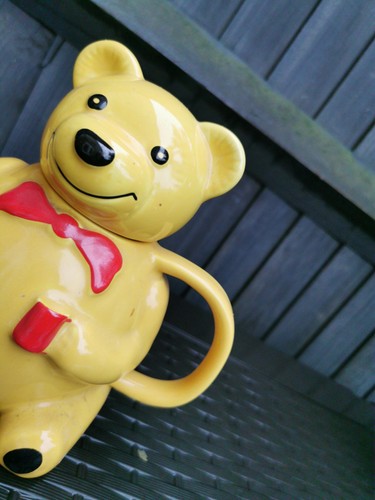 Vintage style yellow - yellow, bear