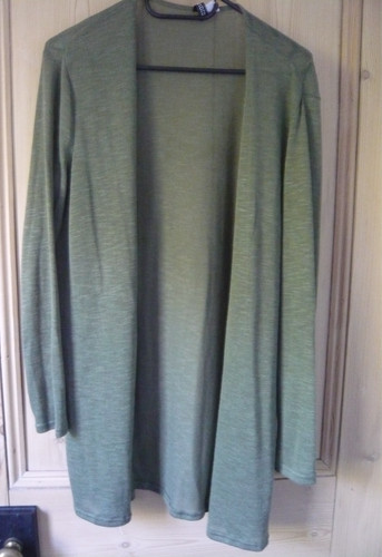 Medium olive green - h&m,