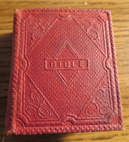 1834 bible miniature lady - 1834,