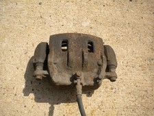 Vauxhall Antara 2.2 4x4  Front Drivers side Brake caliper . BREAKING ANTARA