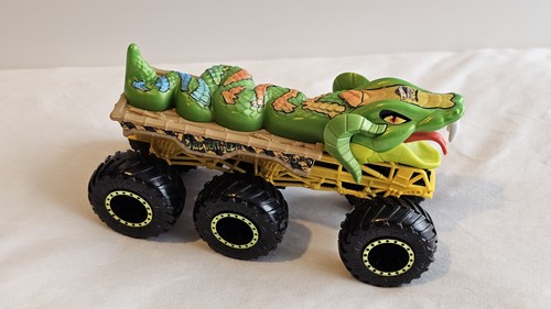 Hot wheels diecast - hot, monster