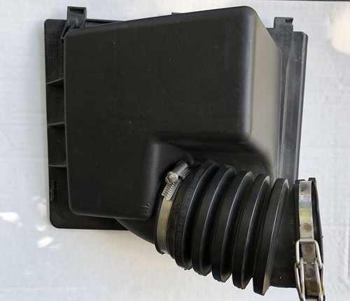 Mercedes oem air box lid - mercedes,