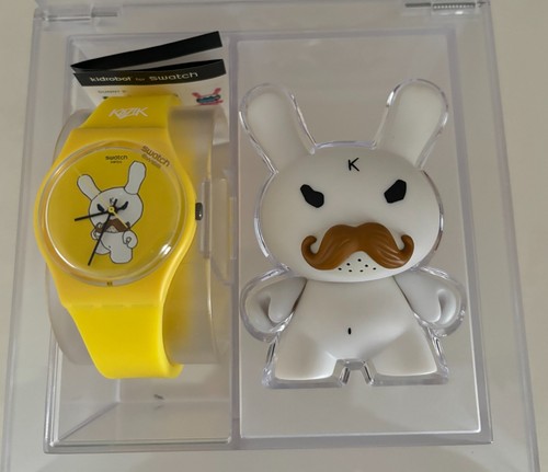Swatch kidrobot special - special, gj130