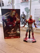 Hot Toys 1/6 MMS427D19