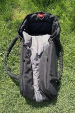 Phil & Teds Cocoon Carry Cot and Buggy Bed in Black Padded Newborn VGC