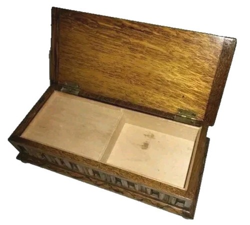 Musical tobacco oak box - musical,