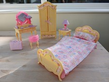 VINTAGE BARBIE 1990s BED, WARDROBE ETC  WITH MANY ACCESSORIES INC. CLOCK, LAMP