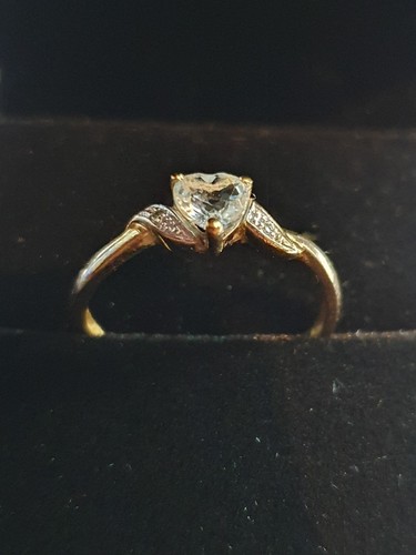 Dainty topaz and - dainty, diamondc9ct