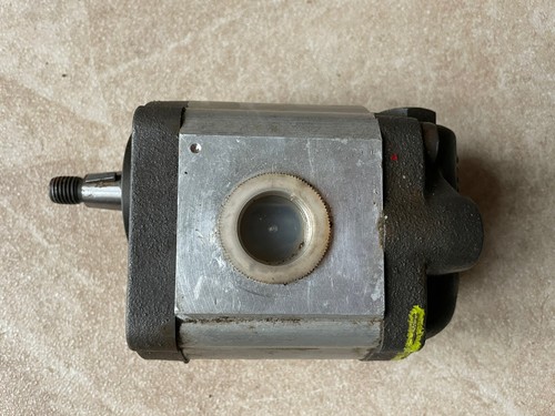 Bosch hydraulic gear pump - hydraulic,