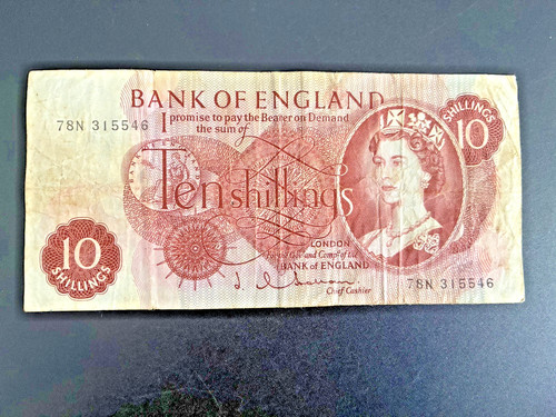 Bank england q hollom - england,