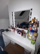 makeup vanity with mirror and