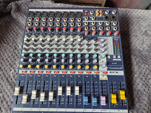 Soundcraft efx8 mixer mixing - efx8,