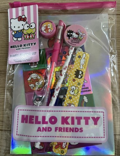 Hello kitty and friend - hello,