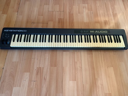 Maudio midi keyboard - keyboard, a