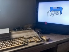 Commodore A500 Amiga Computer Bundle – External Drive + Games - WORKING