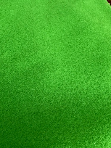 2m green screen - 1.6m, x