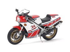 Tamiya 14037 Yamaha RZV500R