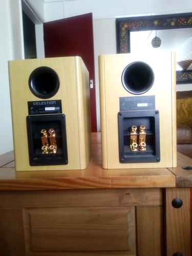 Celestion bookshelf hifi - ,